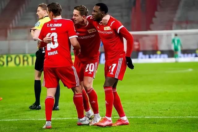 塔图姆38分绿军大胜爵士 火箭险胜马刺3连胜