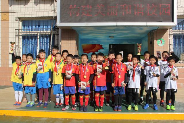 第215期亚洲字母哥？他已比易建联更强！